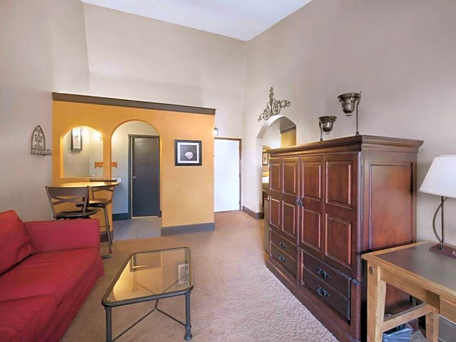 Ramada by Wyndham Monument