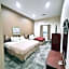 COLLINS INN & SUITES