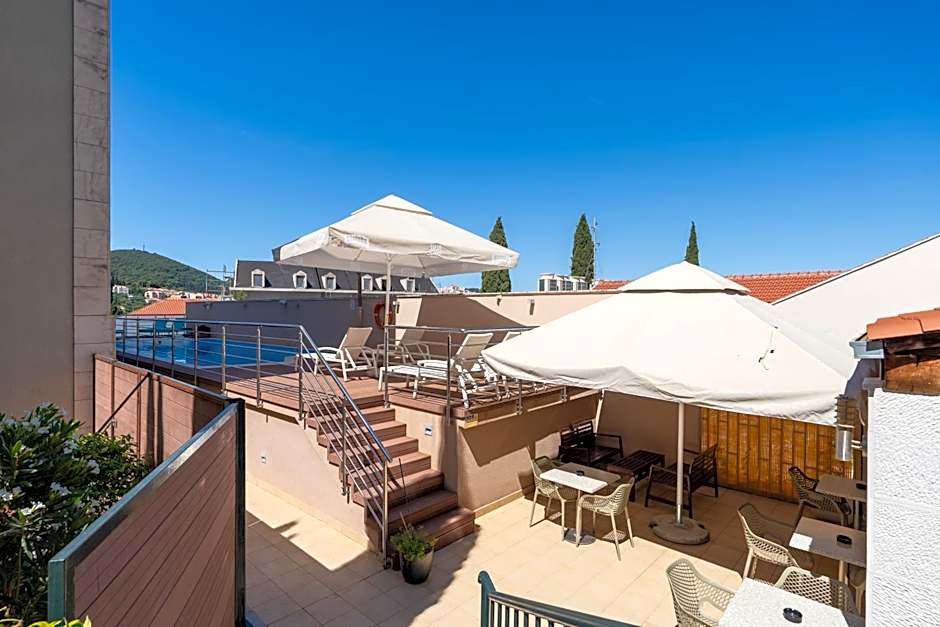 Berkeley Hotel & Day Spa