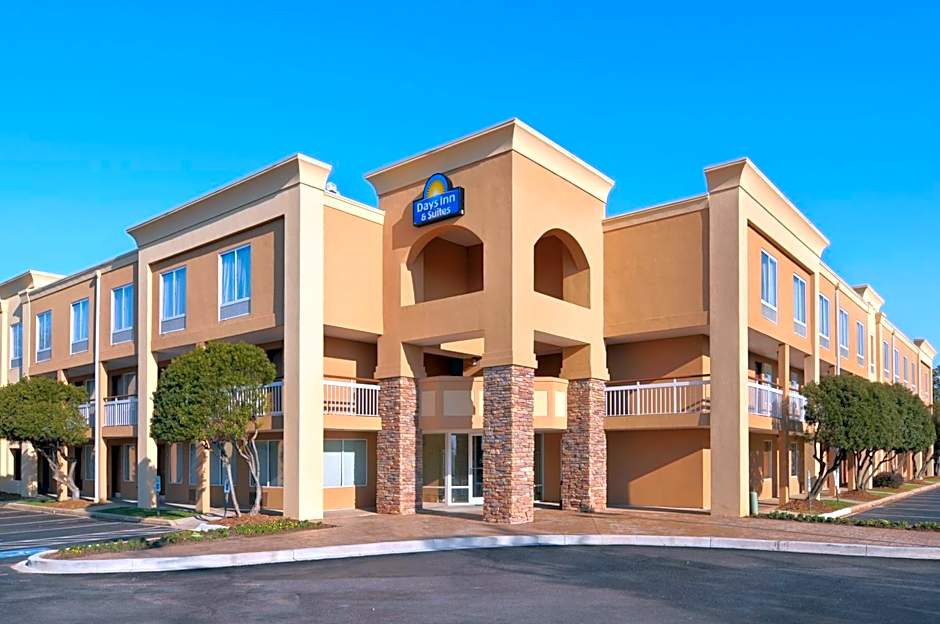 Days Inn by Wyndham Greenville
