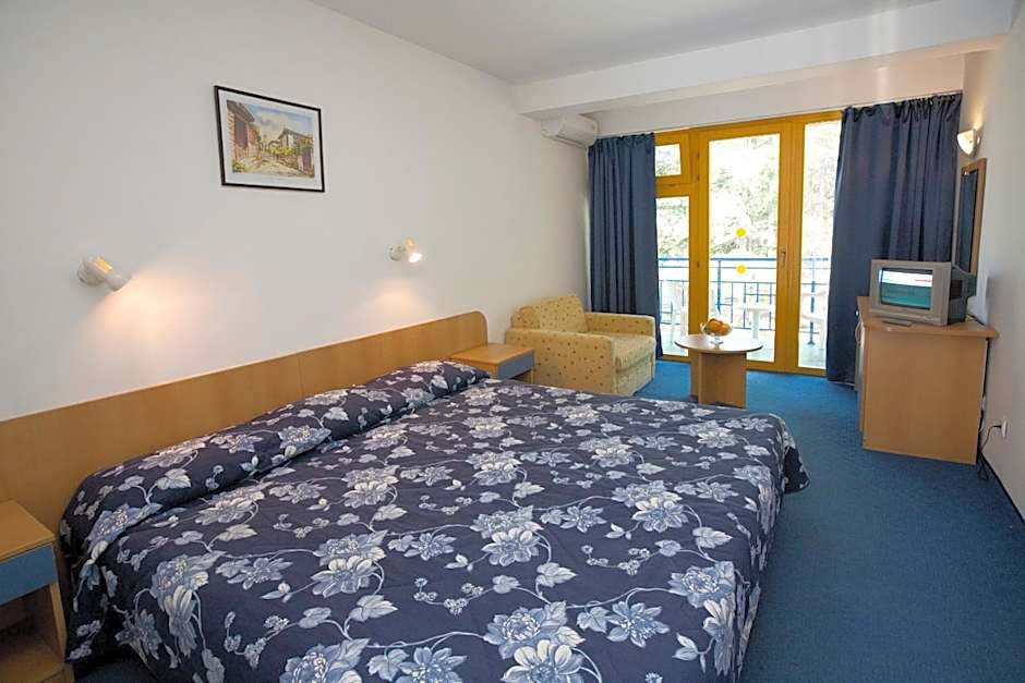 Continental Park Hotel