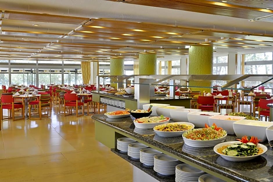 Pestana Delfim Beach & Golf Hotel