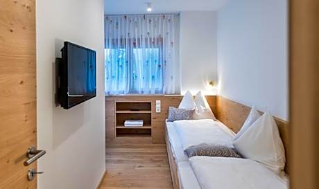 Apartment with Garden View