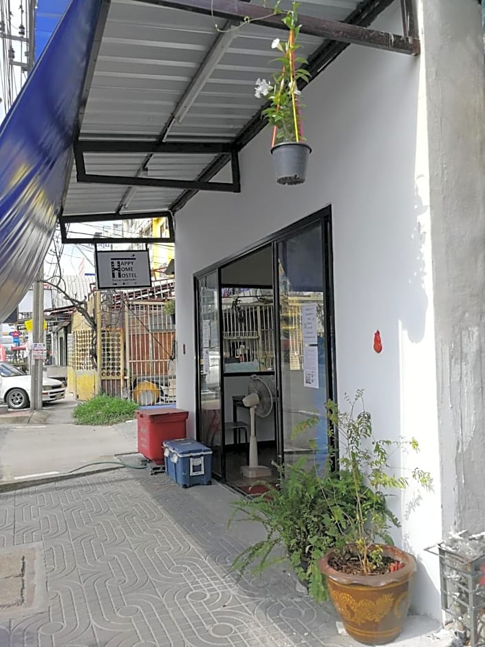 Happy Home Hostel