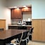 Holiday Inn Express & Suites - Olathe North By IHG
