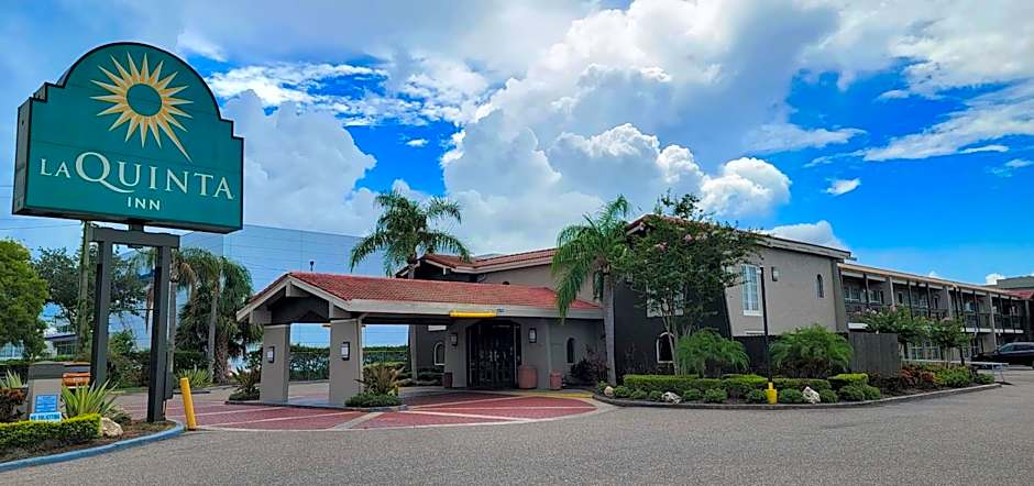 La Quinta Inn & Suites by Wyndham Tampa Bay Airport