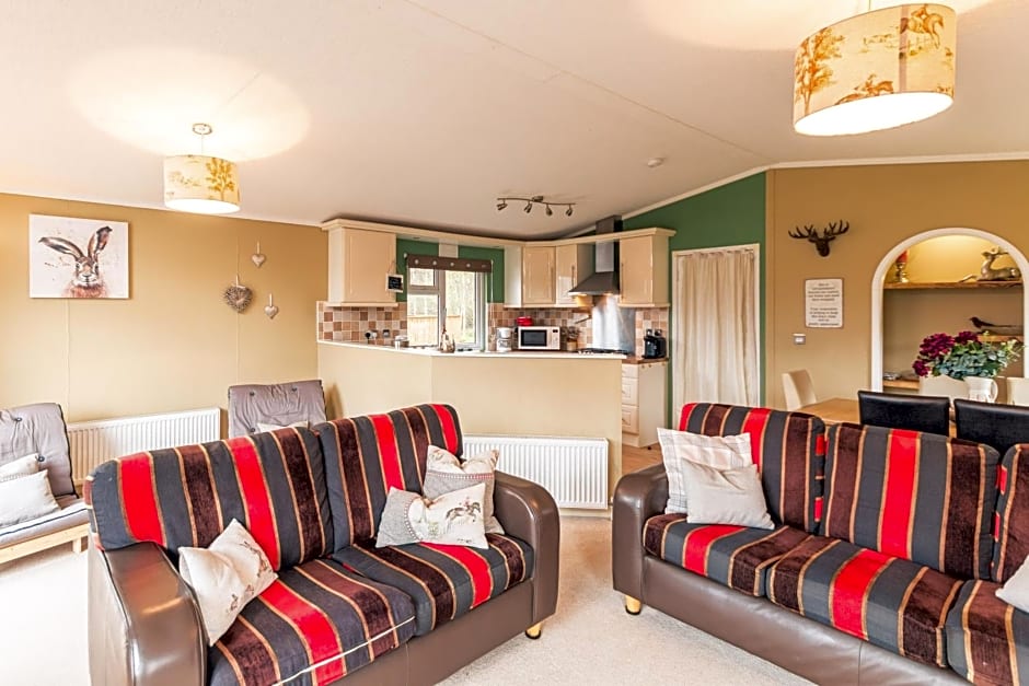 Hunters Lodge With Hot Tub