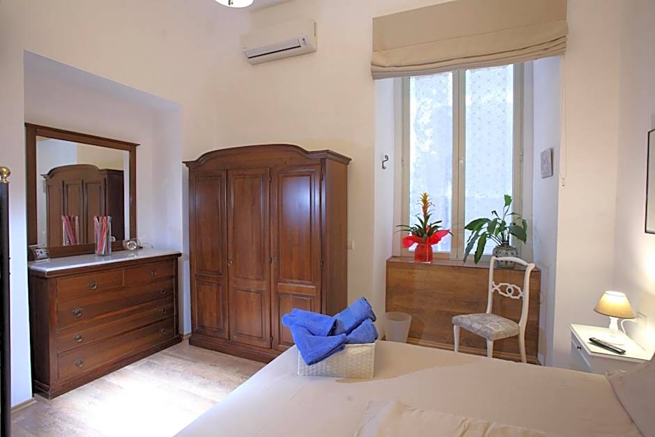 Napoli Pietrasanta LT