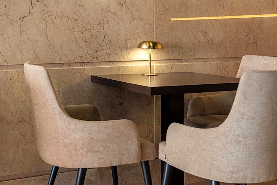 America Diamonds Hotel