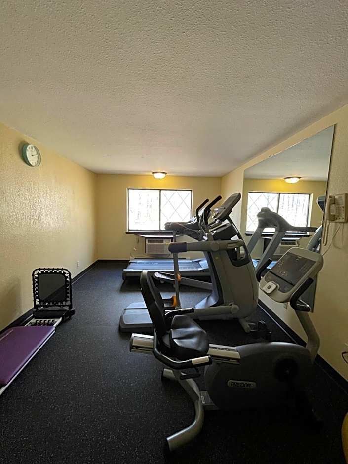 Days Inn & Suites by Wyndham Stevens Point