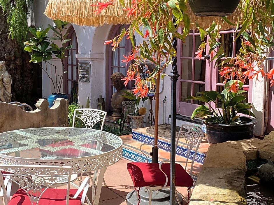 Villa Rosa Inn