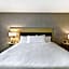 Home2 Suites By Hilton Grand Rapids North