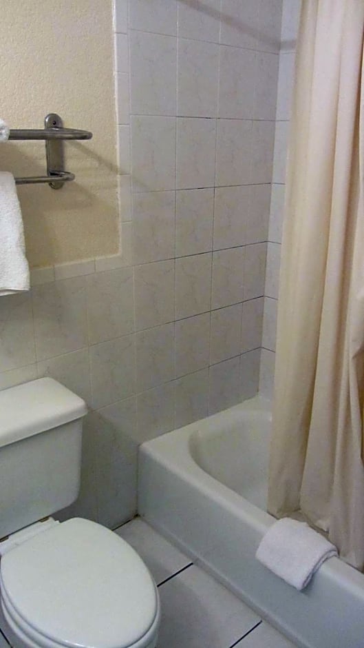 Americas Best Value Inn Houston at FM 1960 & I-45