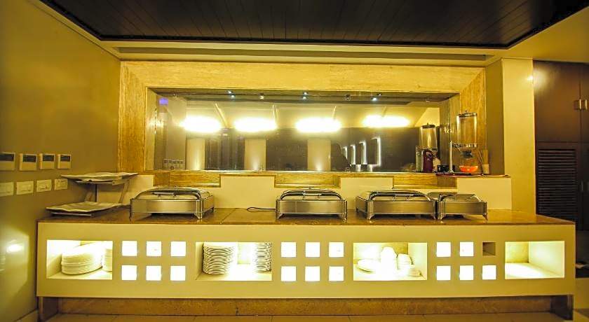 The Prime Balaji Deluxe @ New Delhi Railway Station Hotel