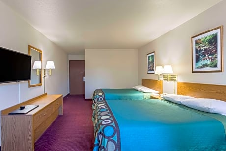 2 Queen Beds Deluxe Room Non-Smoking