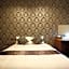 777 Food & Bed