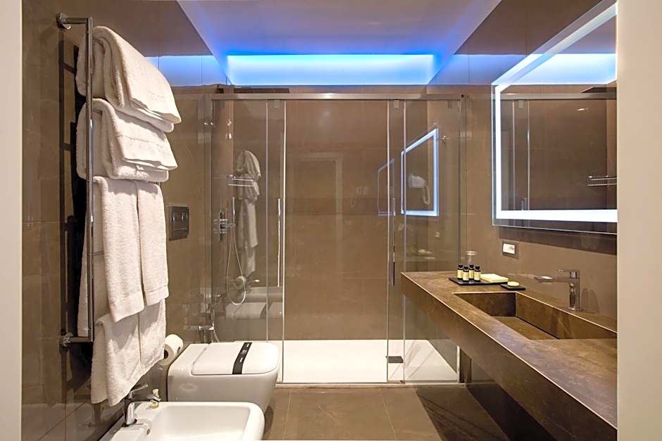 Caruso Place Luxury Rooms & Suites