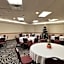 Rosslyn Inn & Suites