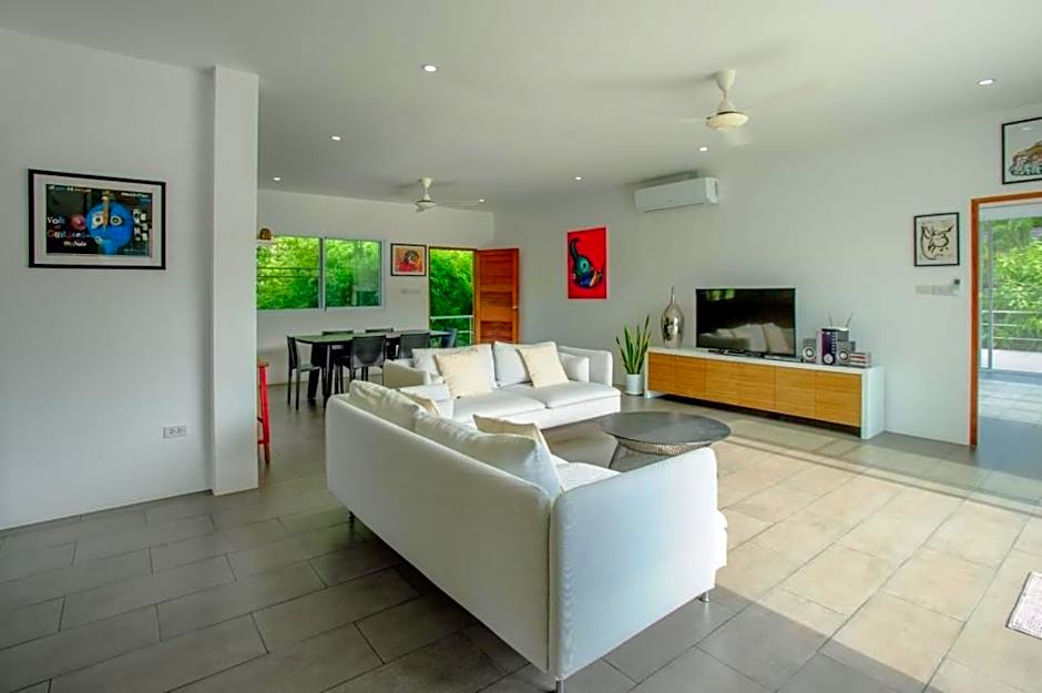 3BR Villa Private Pool 10min to Beach