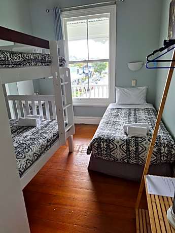 Basic Triple Room