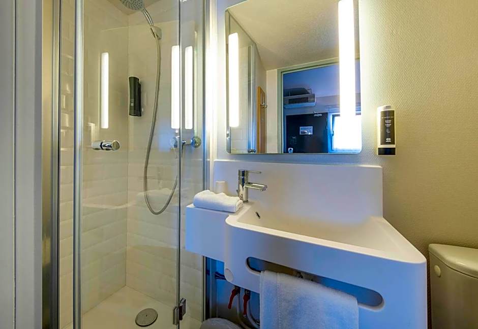 B&B HOTEL La Rochelle Angoulins