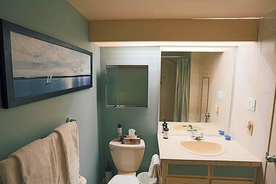 Magog Waterfront Condo