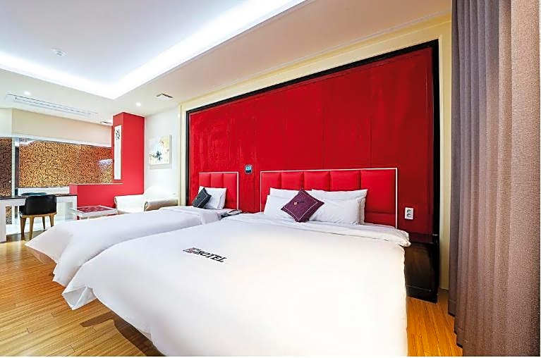 Mokpo Myeongpum Hotel