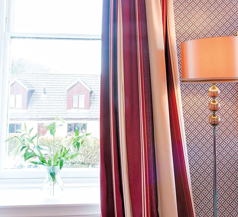 The Merryburn - Rooms and Courtyard Studios