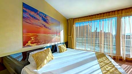 Suite with Free Underground Parking