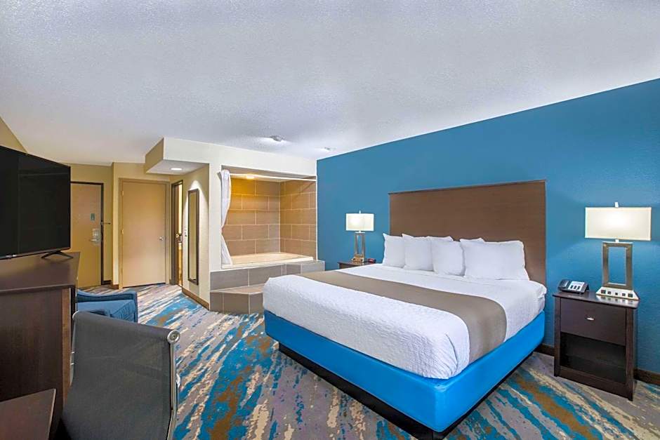 AmericInn by Wyndham Prairie du Chien