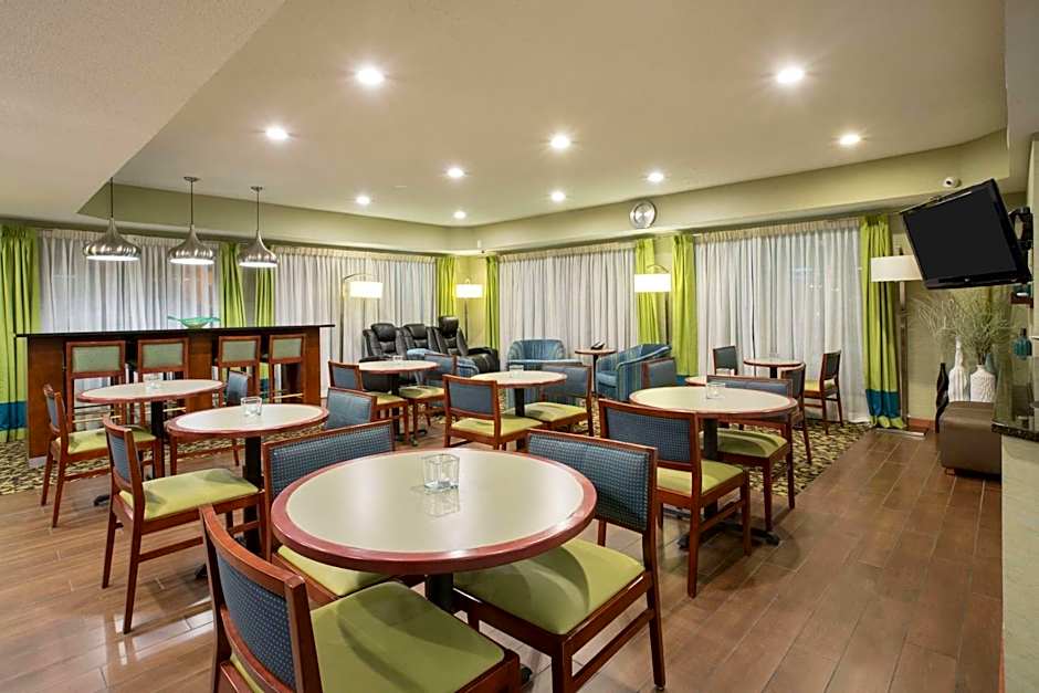 FairBridge Inn & Suites Thornton