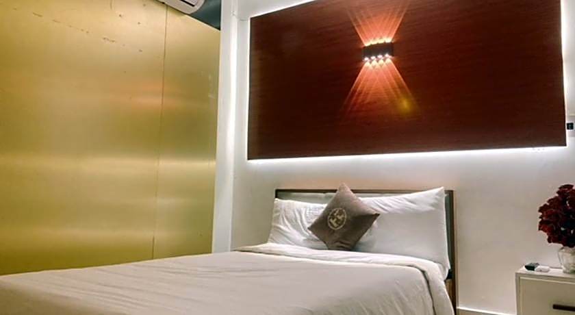 Poetic Hue Hotel & Spa