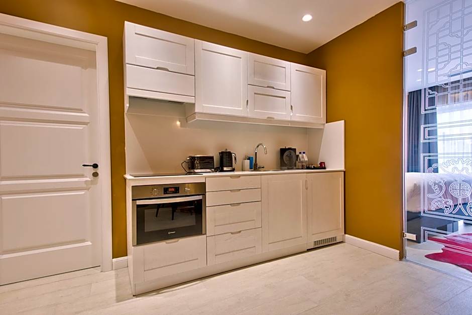 HOLM Boutique & SPA - IK Collection