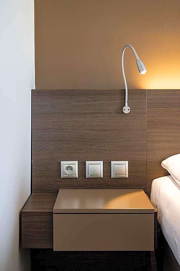 Expo Hotel
