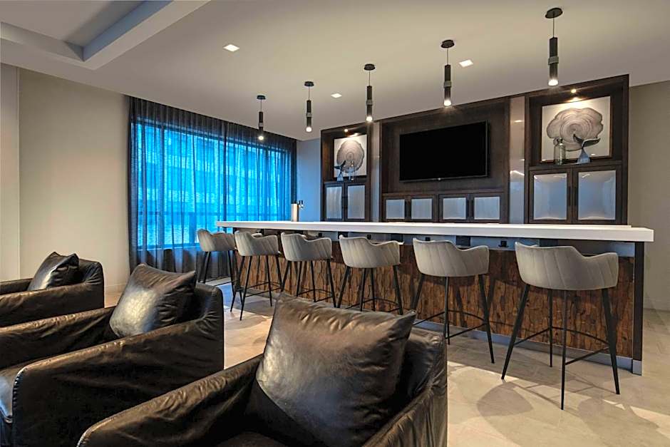 Fairfield by Marriott Inn & Suites Boston Medford