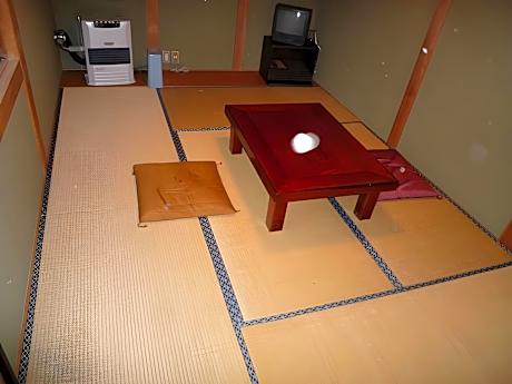 Japanese Style - Shared Bathroom