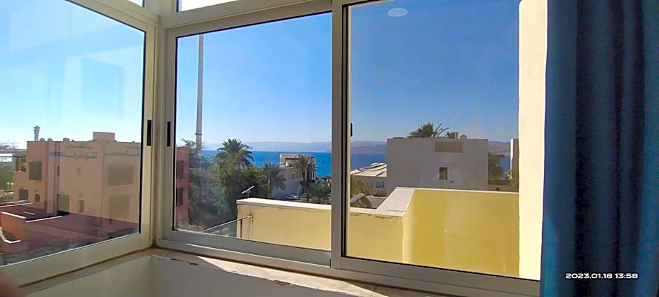 Happy Beach For Studio Rooms Apartment شاطئ السعادة للشقق المفروشة