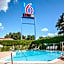 Motel 6-Leominster, MA