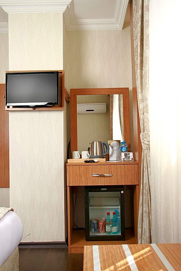 Kozan City Hotel