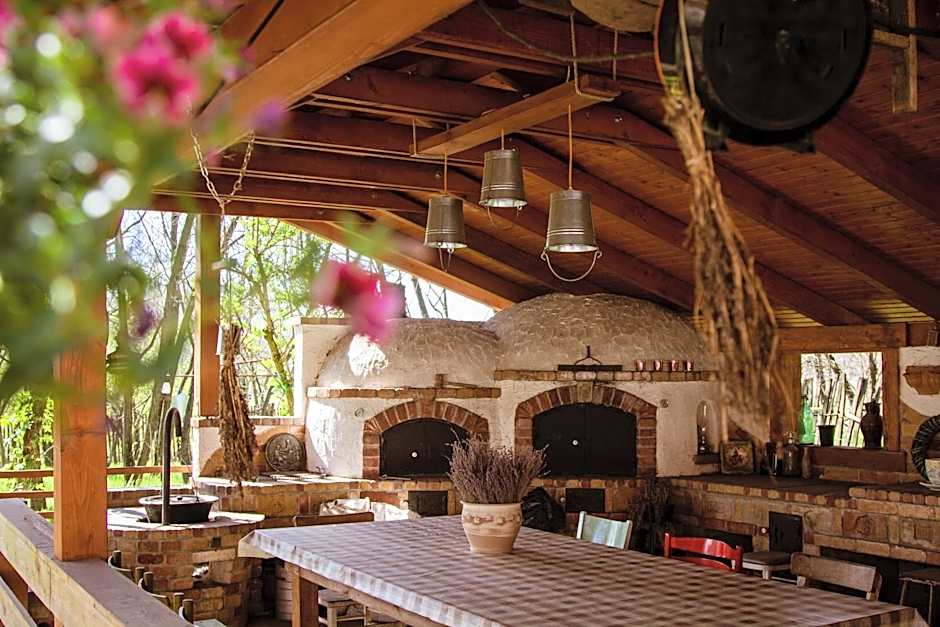 Tornácos Tanya Vendégház*** és Gasztroporta