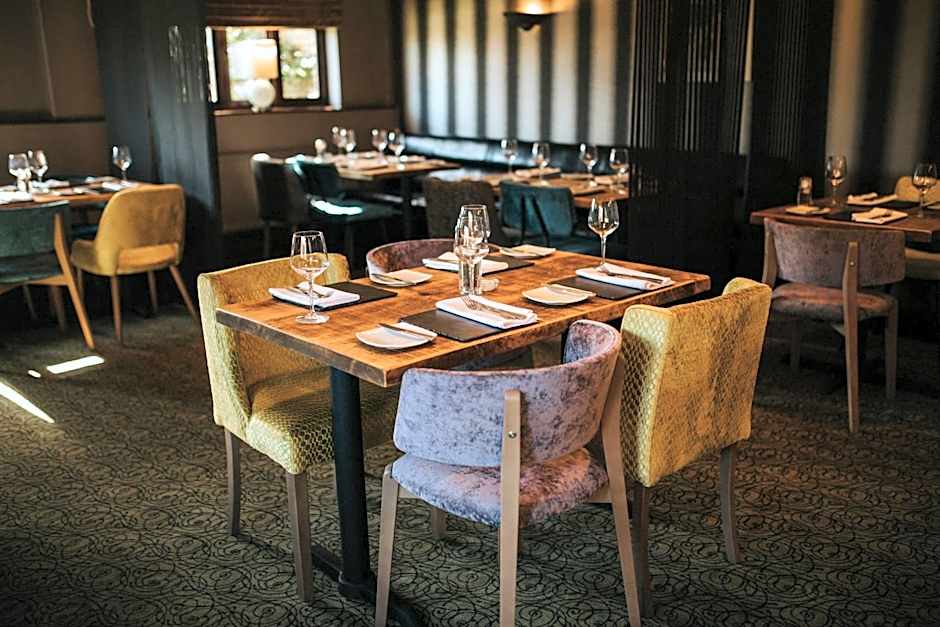 Hall Farm Hotel And Restaurant