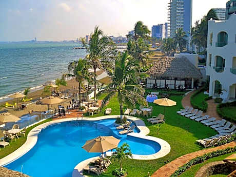 Playa Caracol Hotel & Spa