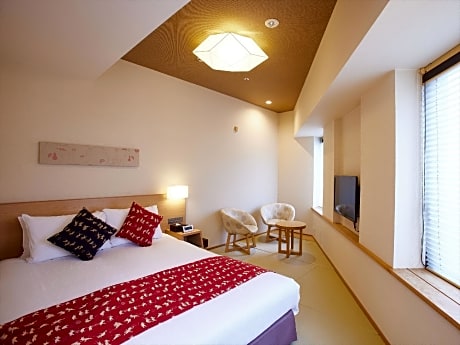 Corner Double Room