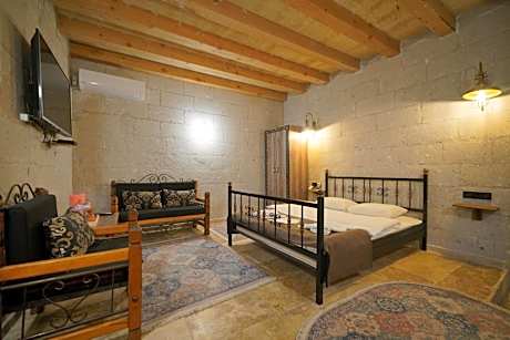 Deluxe Double Room with Bath