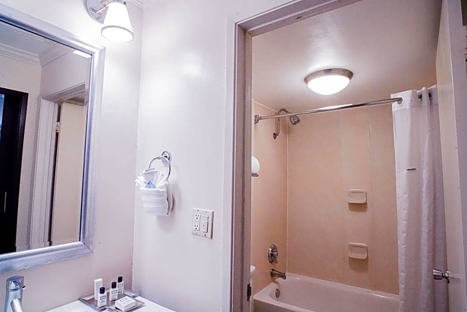 Uptown Oasis San Jose Airport