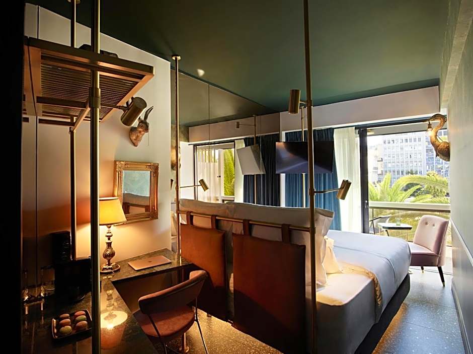  Skylark, Aluma Hotel & Resort