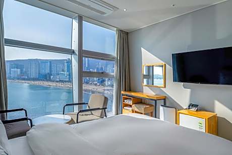 Deluxe Double Room with Sea View