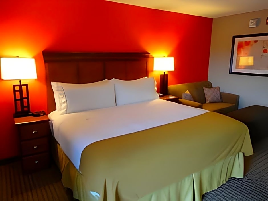 Holiday Inn Express Crestwood, an IHG Hotel