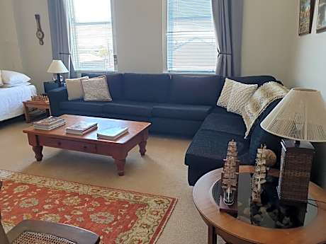 Deluxe Suite with Spa Bath