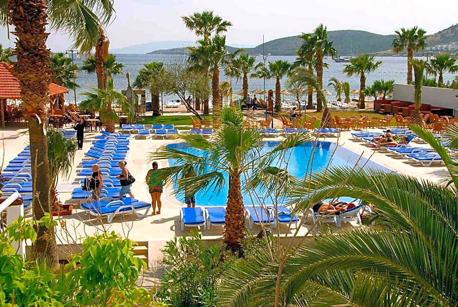 Nagi Beach Hotel